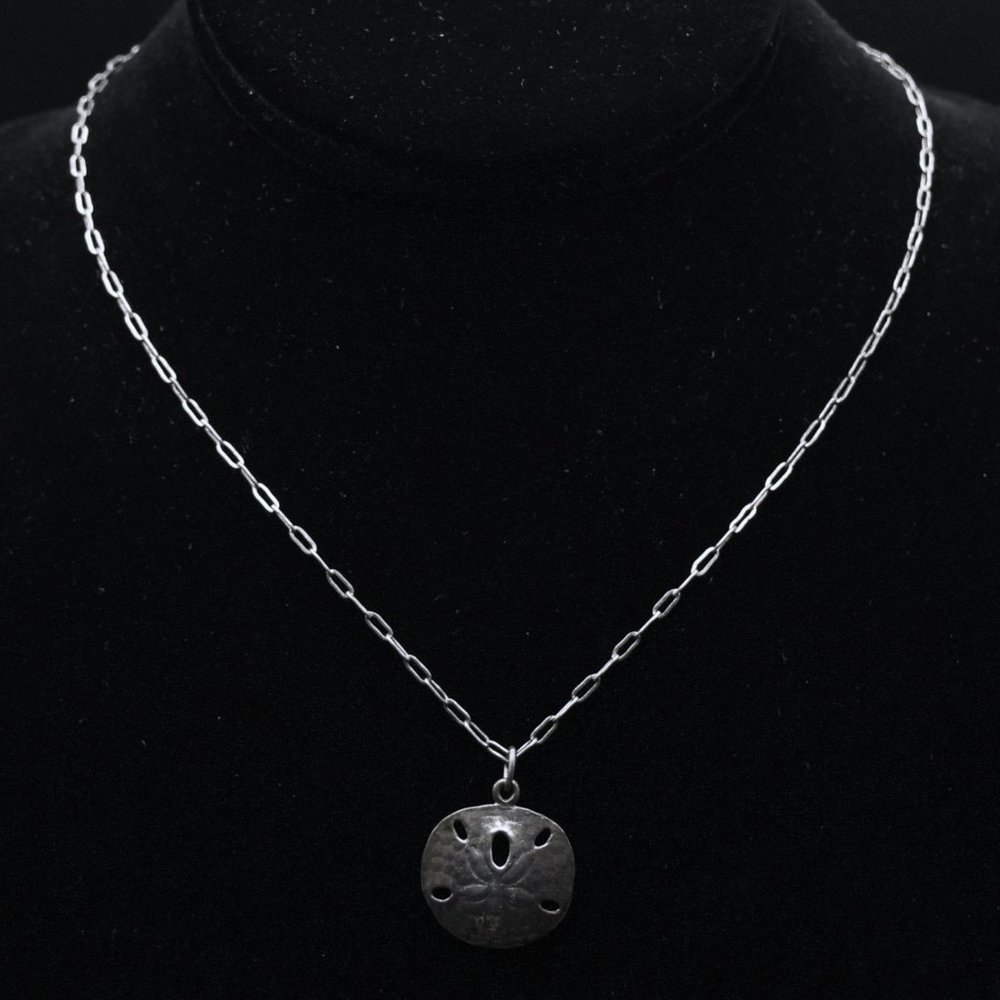 James Avery - Vintage 14K White Gold Sand Dollar Pendant on Sterling Silver Chai